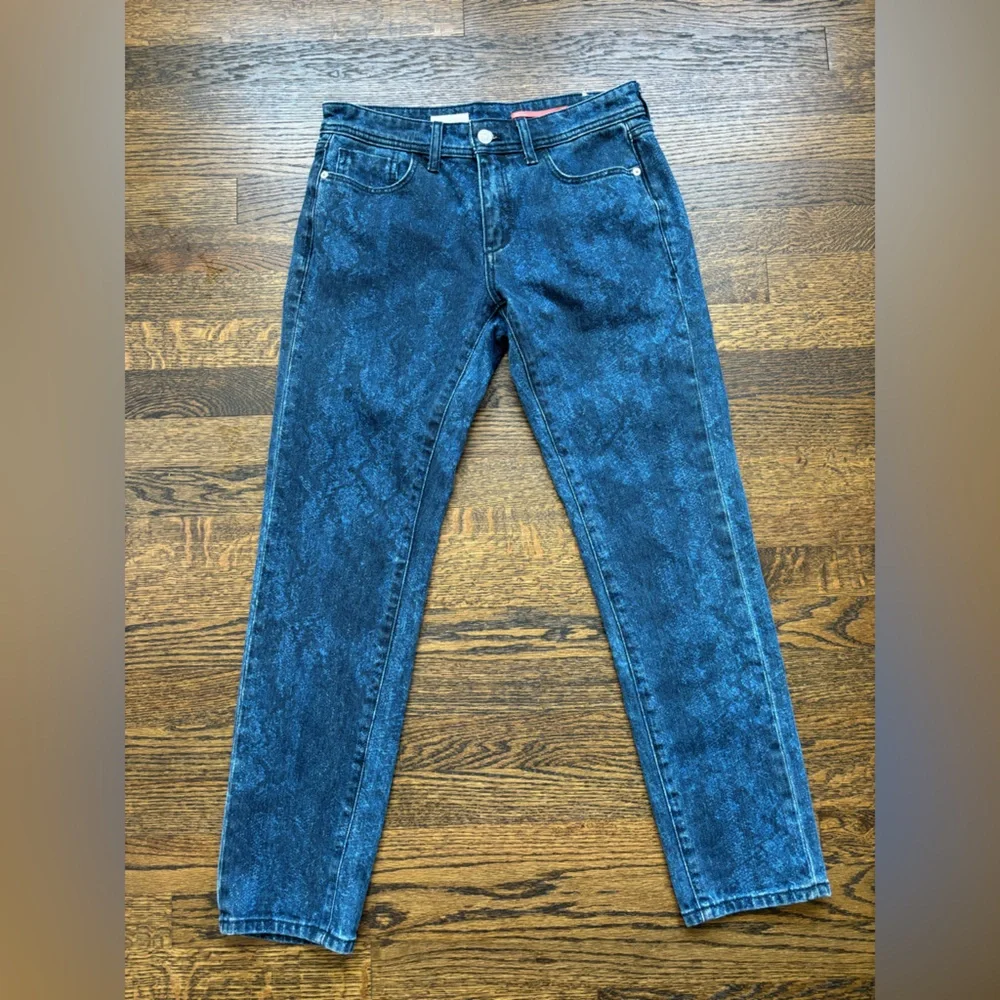 Anthropologie Pilcro Slim Boyfriend Jean in Dark Wash. Size 26. - Picture 1 of 8
